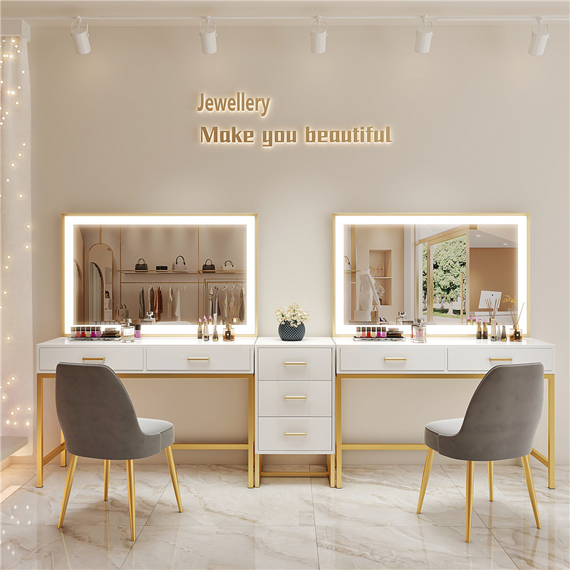 Estúdio de maquiagem para arte - Beauty And Makeup Studio avaliação e preço